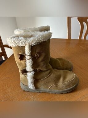 Sonoma Goods For Life Suede Winter Boots Tan Faux Fur Toggle Mid Calf Size 10